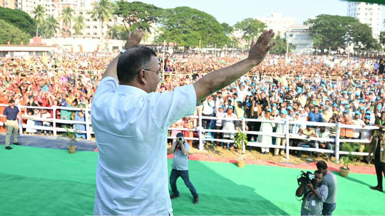 একটি দল রাজপথে বিশৃঙ্খলা করছে: প্রধানমন্ত্রী