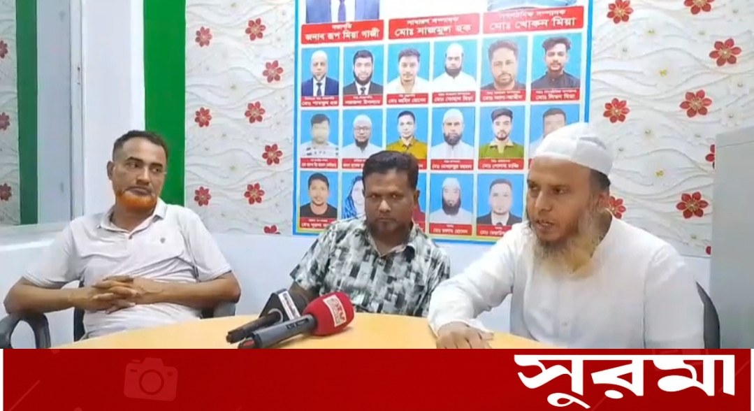 আশুলিয়ায় কাপড়ের মার্কেটের সামনে দোকান বসিয়ে চাঁদাবাজির অভিযোগ