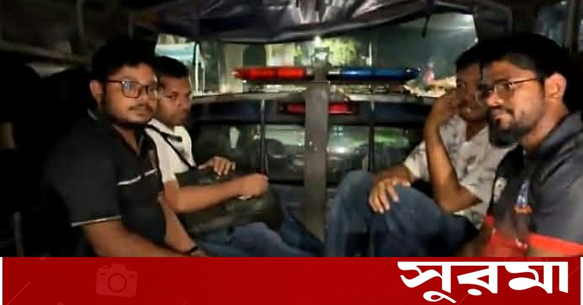 ঢাকা বিশ্ববিদ্যালয়ে অনশনে নিষিদ্ধ ছাত্রলীগের চার নেতা আটক